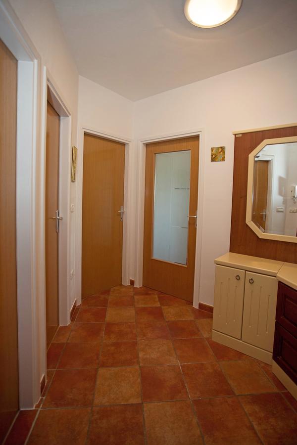 Apartment Pia Rovigno Esterno foto