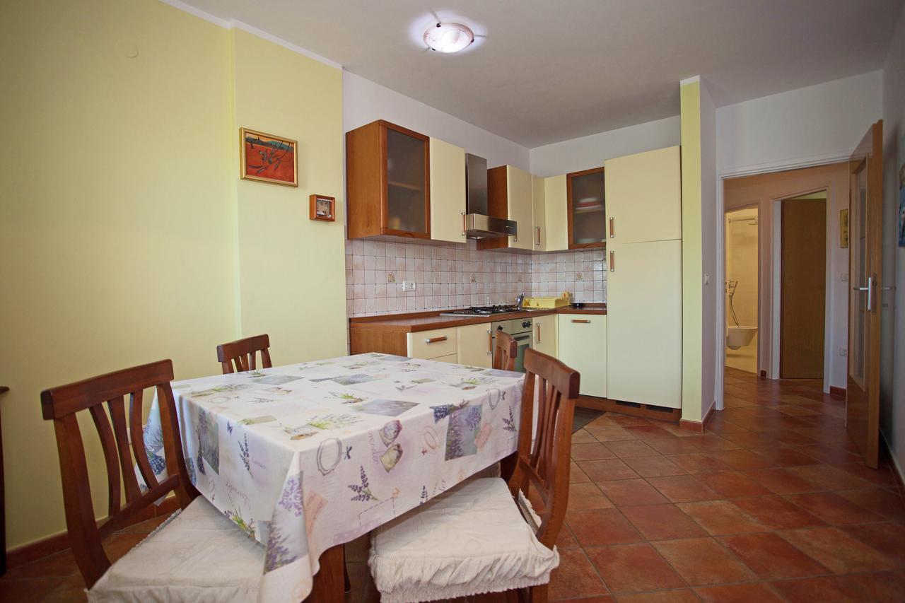Apartment Pia Rovigno Esterno foto